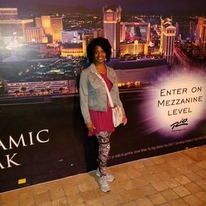 Meet your Posher, Maxine